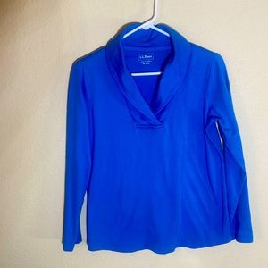L.L.Bean Women's long sleeve blue shawl collar shirt, size medium.